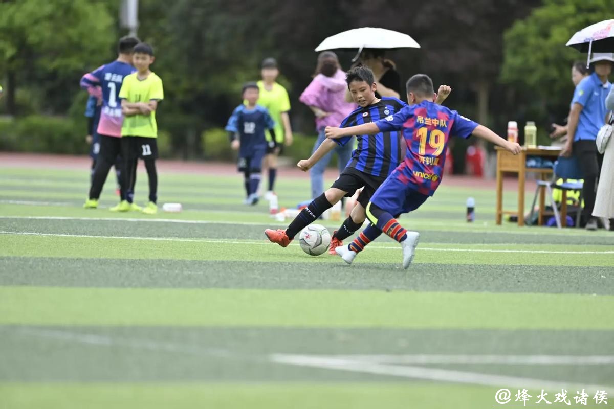 逐梦绿茵场 闯出一片天（县域体育展活力）