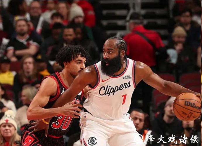 快船惨败公牛28分 六连胜遭终结！第二节被轰45-19末节提前认输